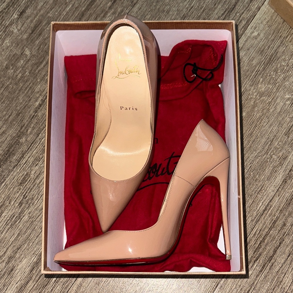 Christian Louboutin So Kate